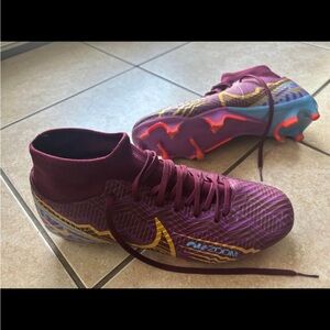 Nike youth 7 mercurial soccer cleats